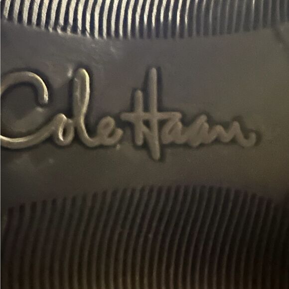 Cole Haan G Series size 8.5 Patent Leather Crisscross V-strap shoe/sneakers - Picture 10 of 11